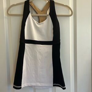 Black and white lulu lemon workout top